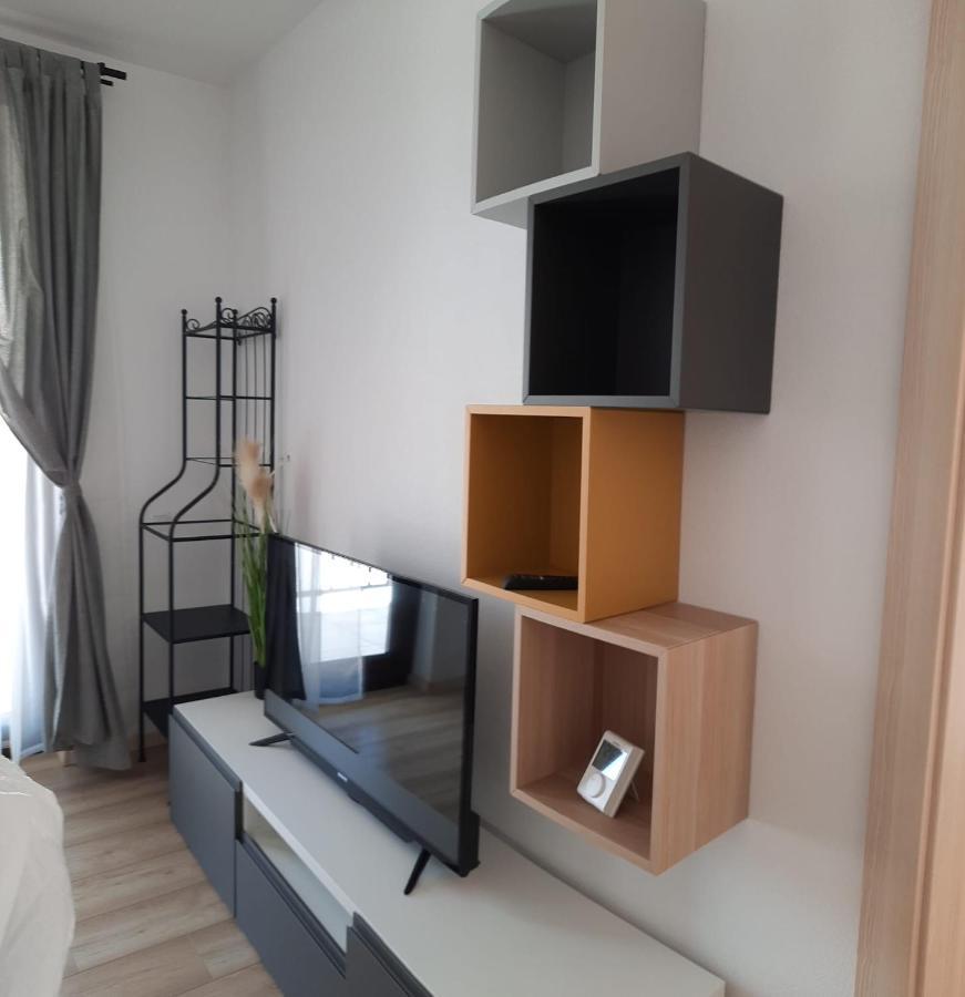 Central Apartment *