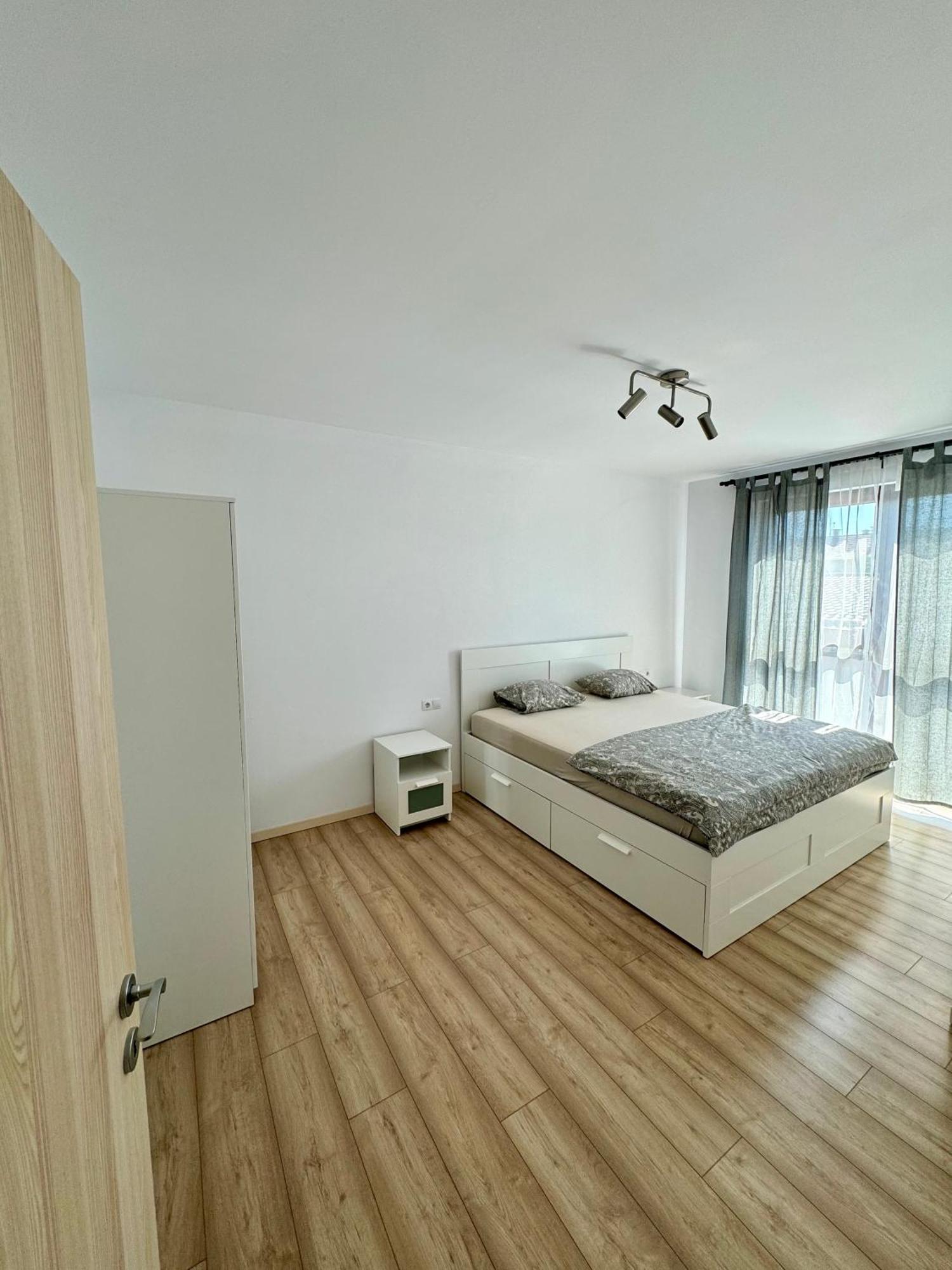 Apartment Central *